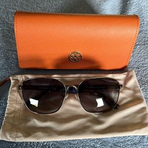 Tory Burch Aviator Sunglasses NWT